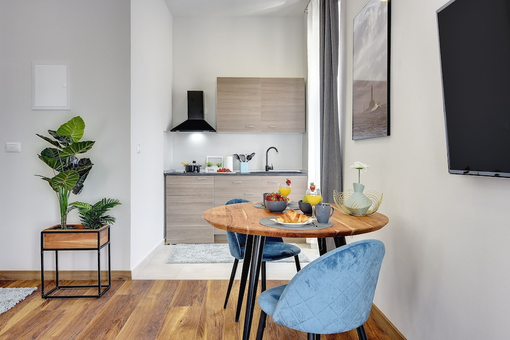 danda central luxury apartments