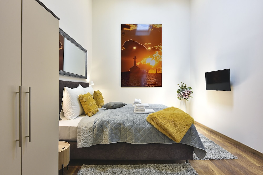 danda central luxury apartments