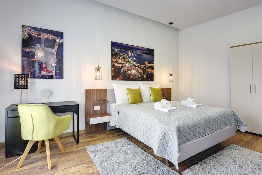 danda central luxury apartments