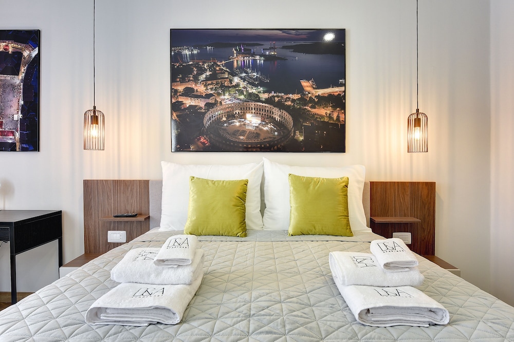 danda central luxury apartments