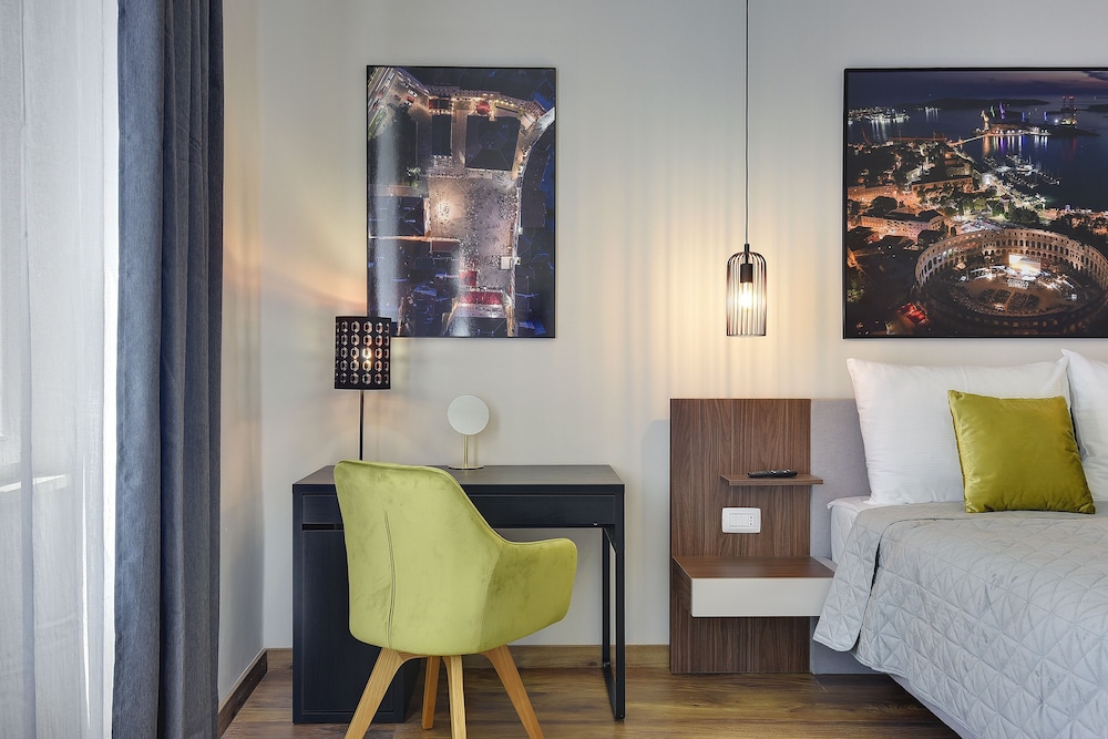 danda central luxury apartments