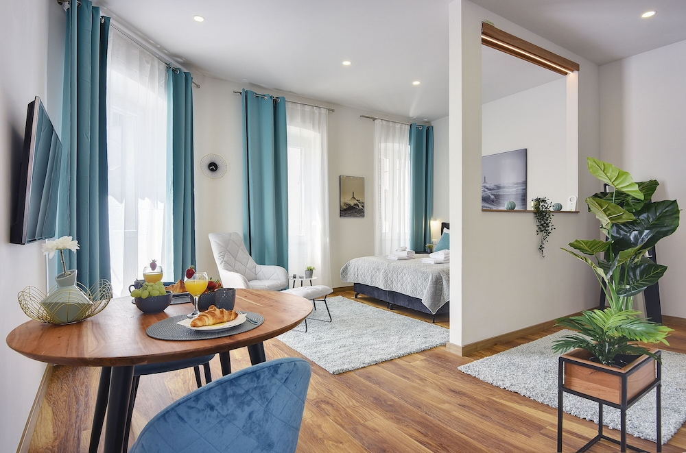 danda central luxury apartments