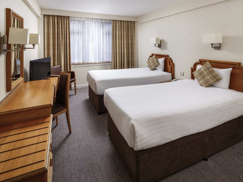 mercure edinburgh city princes street hotel