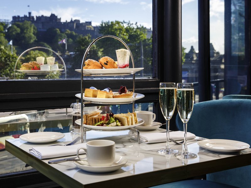 mercure edinburgh city princes street hotel