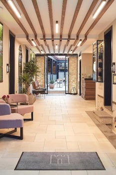 ialna boutique hotel