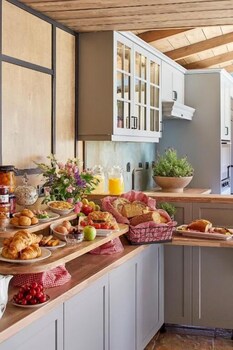 ialna boutique hotel