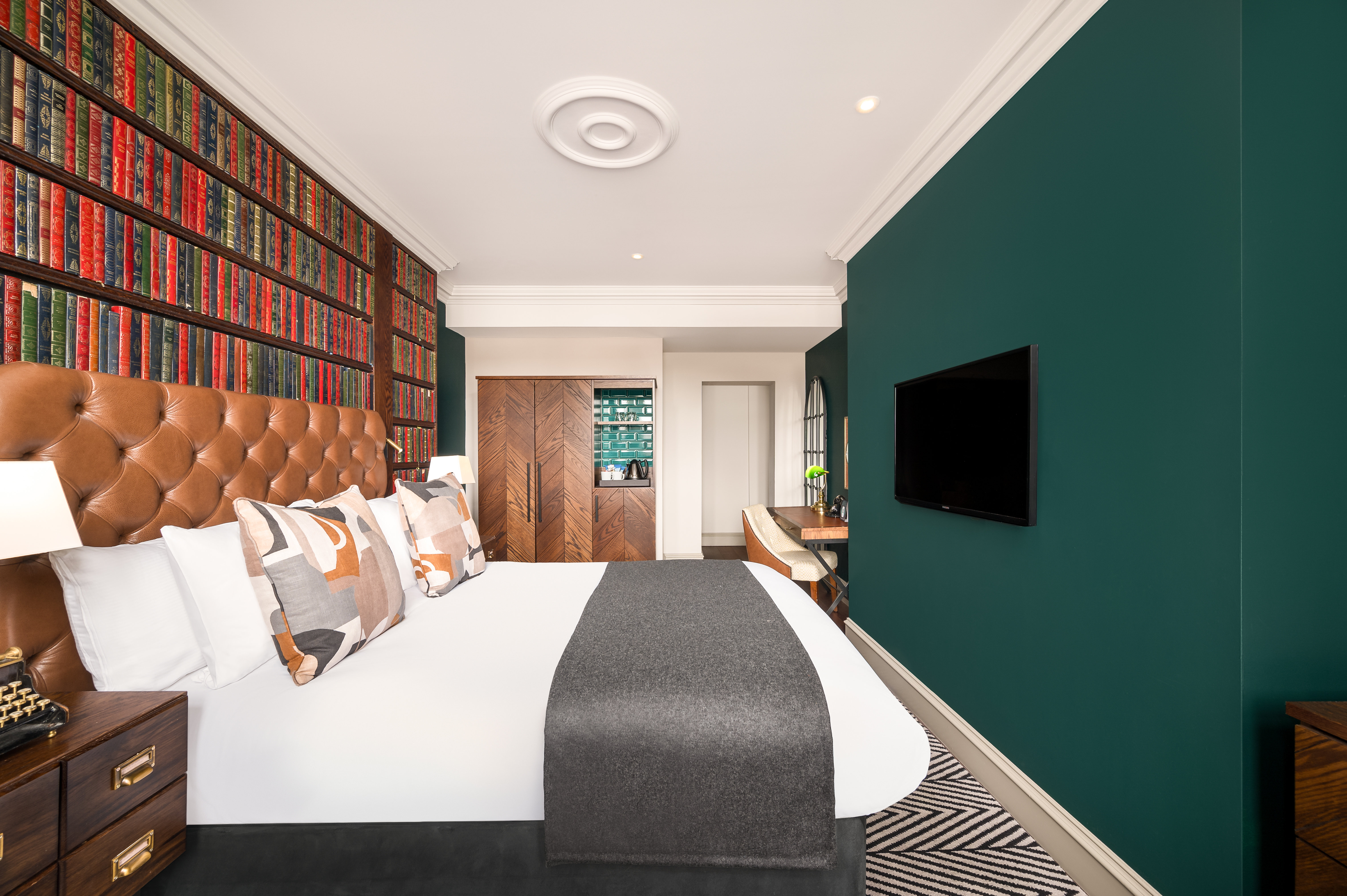 hotel indigo edinburgh princes street by ihg