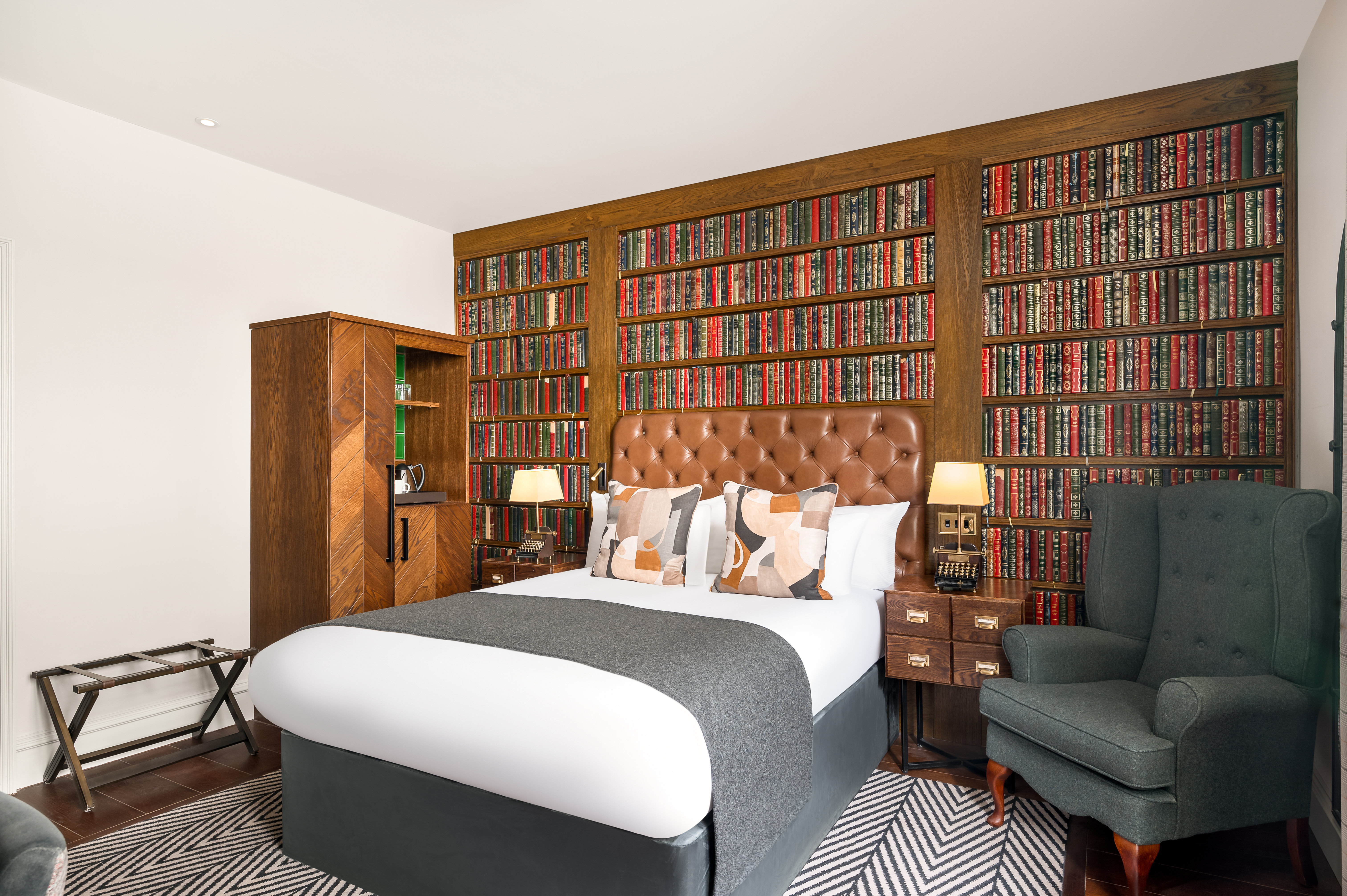 hotel indigo edinburgh princes street by ihg