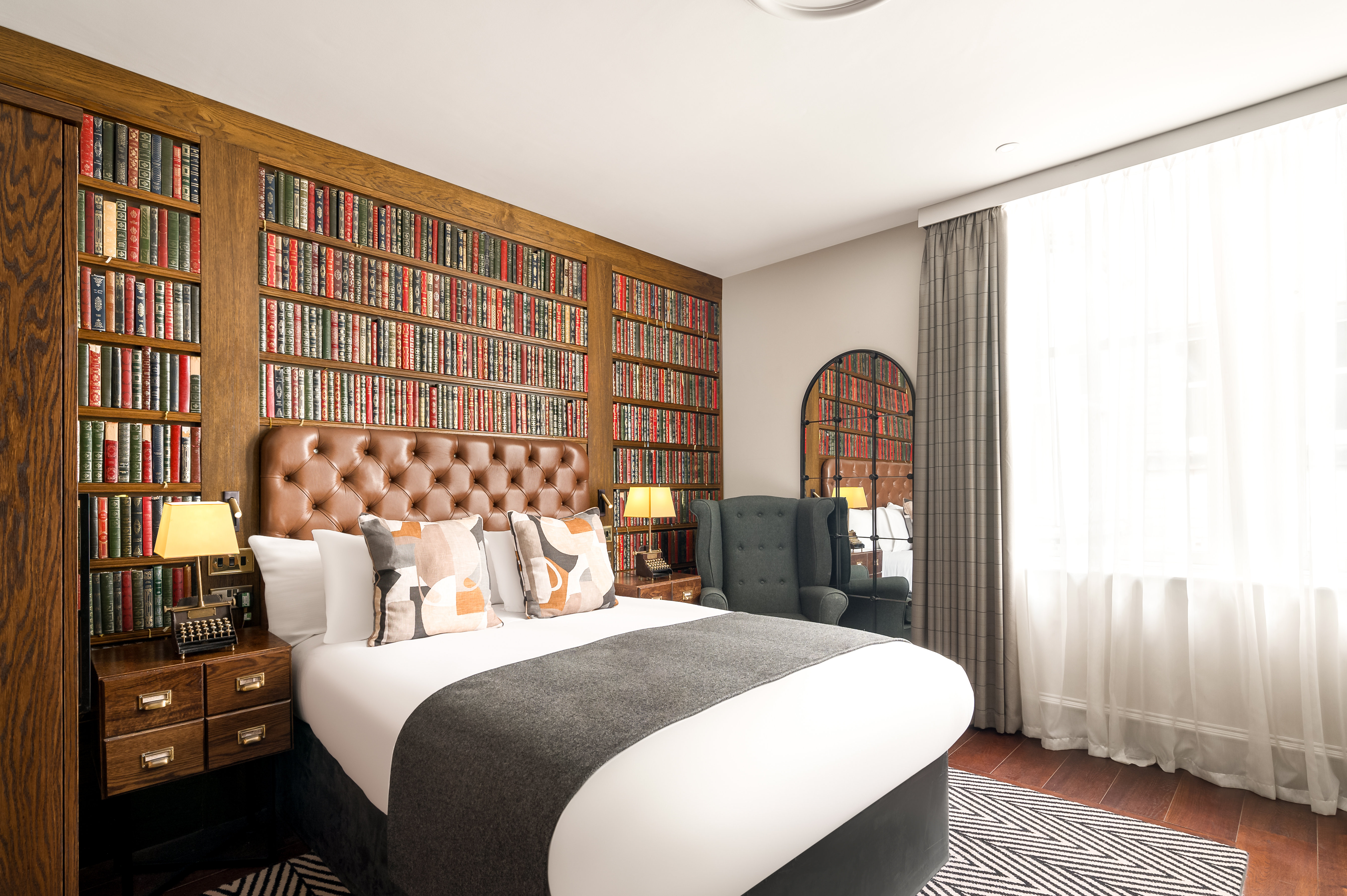 hotel indigo edinburgh princes street by ihg