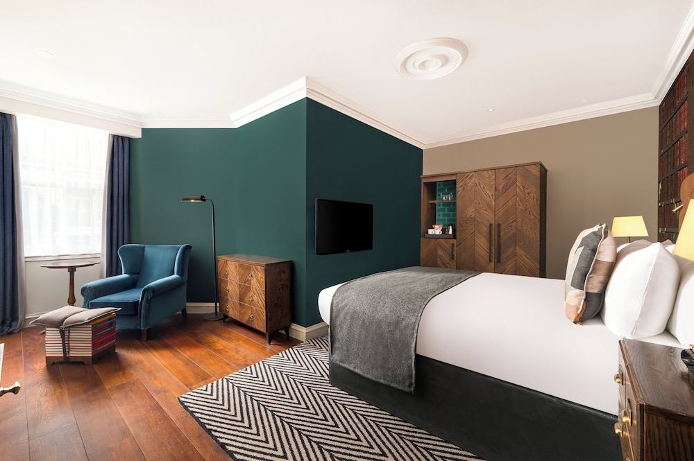 hotel indigo edinburgh princes street by ihg
