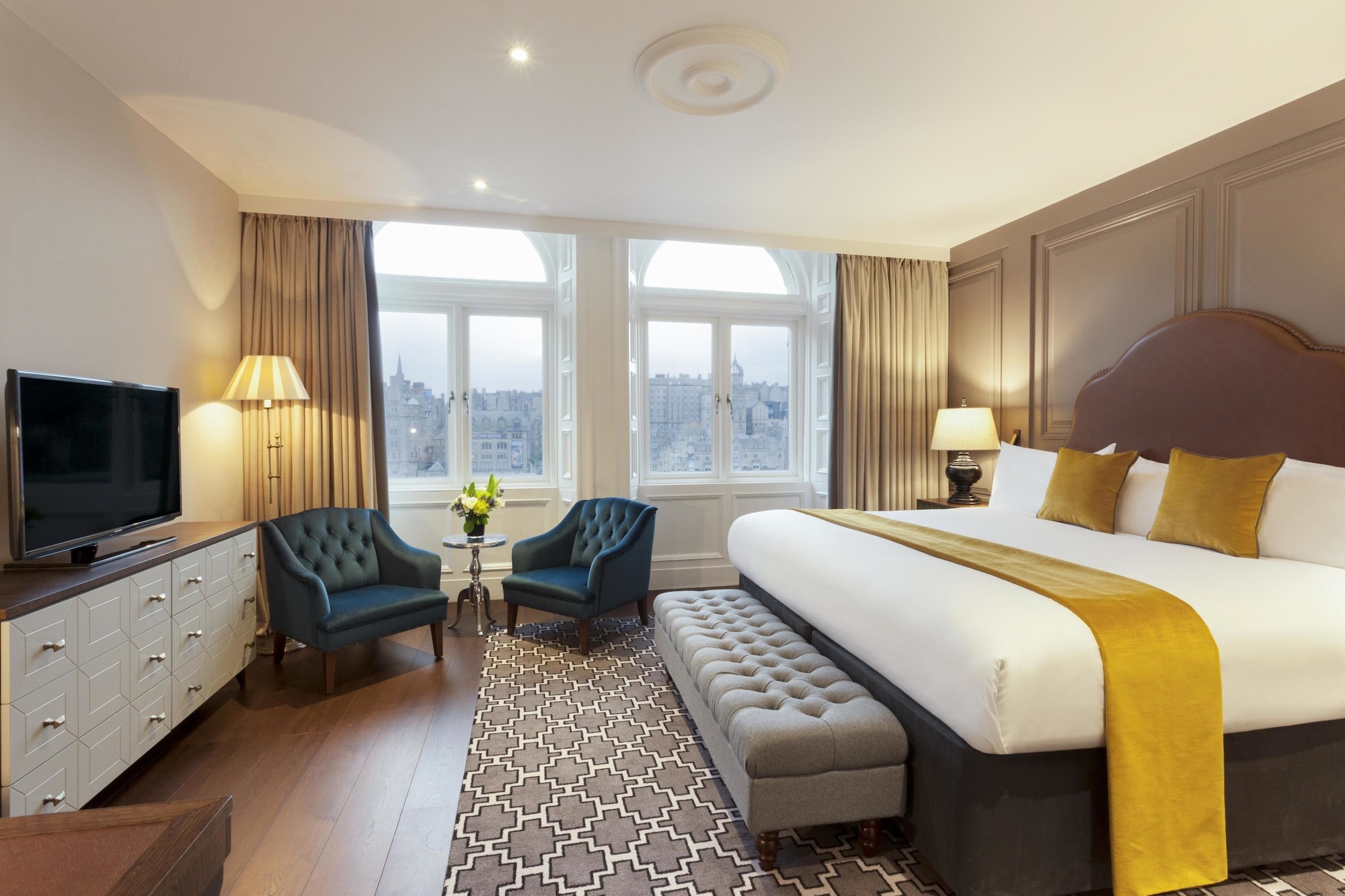 hotel indigo edinburgh princes street by ihg