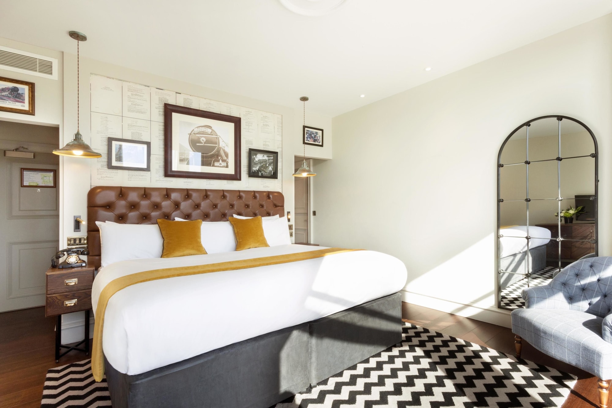hotel indigo edinburgh princes street by ihg