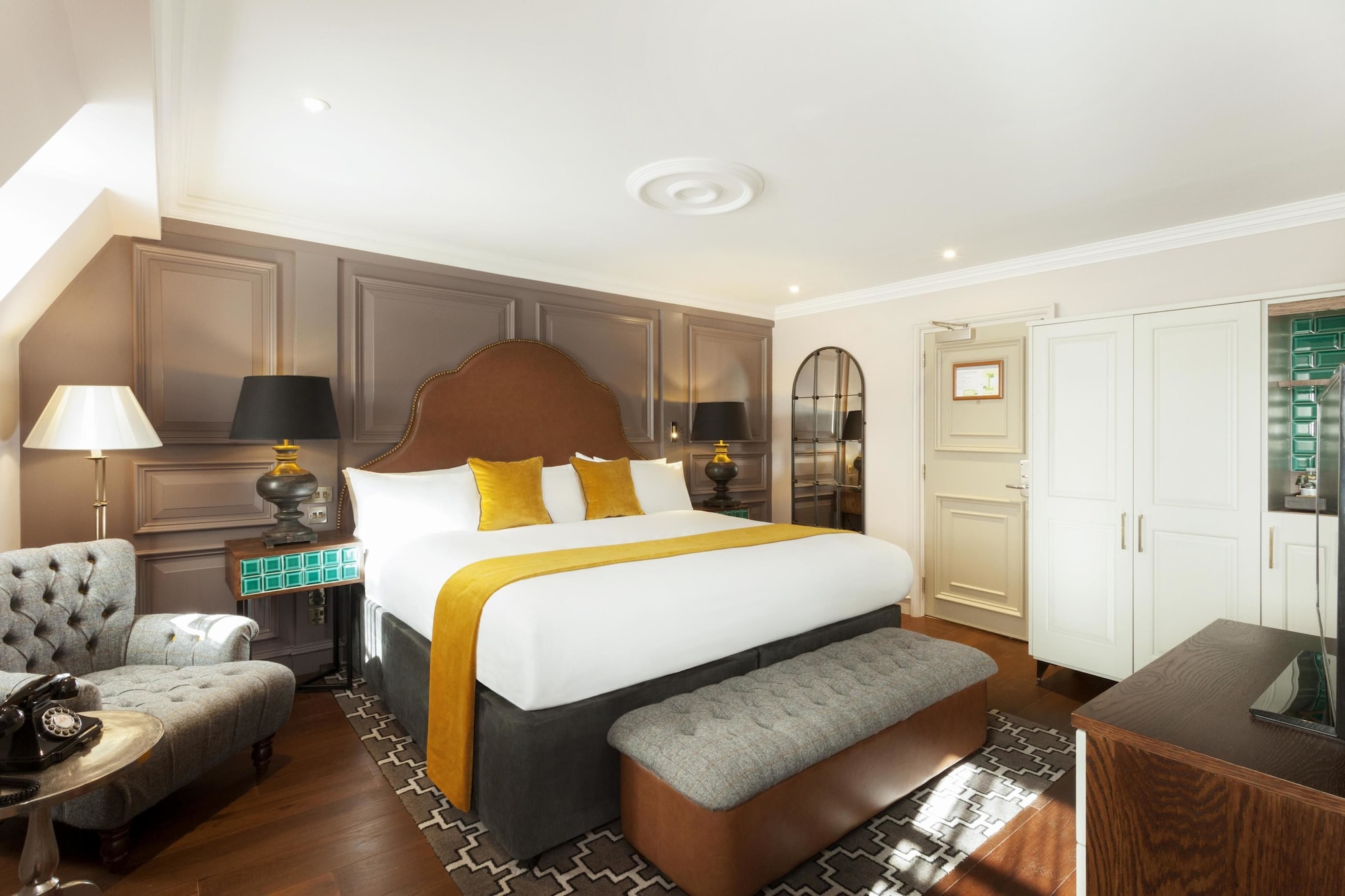 hotel indigo edinburgh princes street by ihg