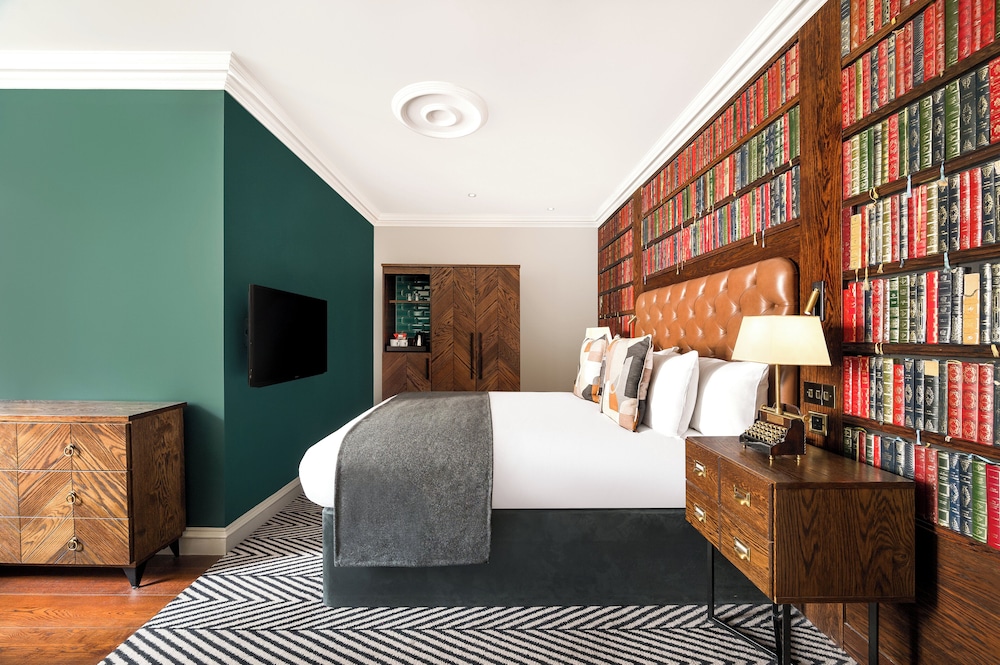 hotel indigo edinburgh princes street by ihg