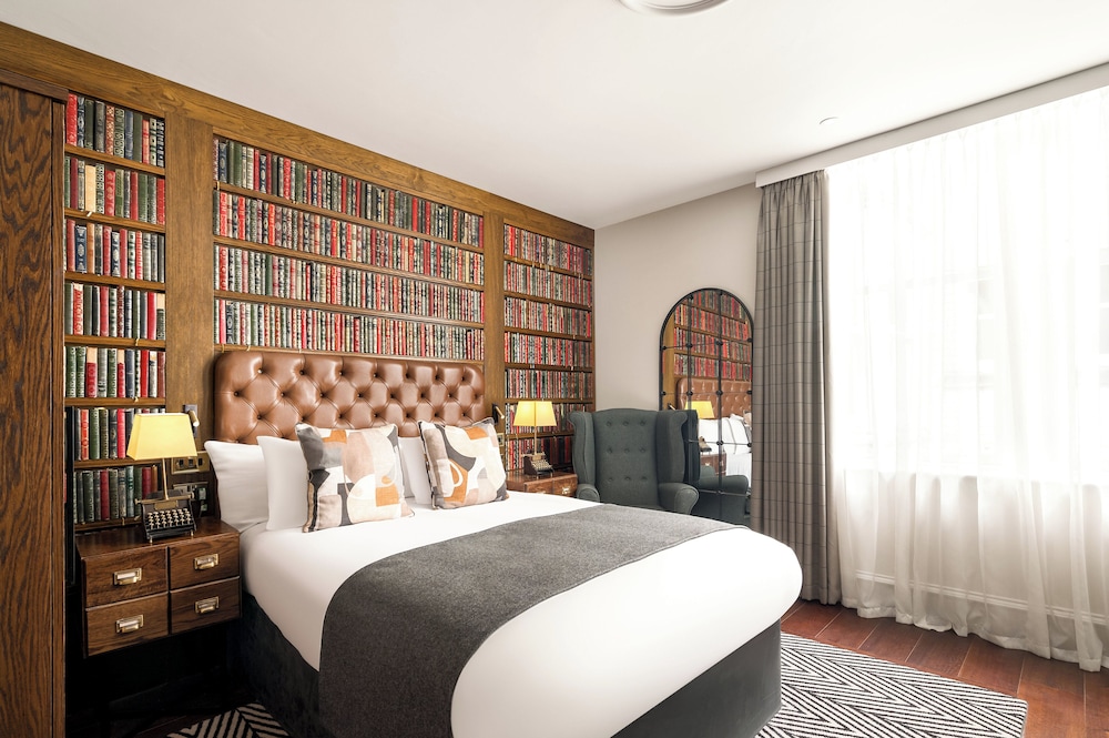 hotel indigo edinburgh princes street by ihg