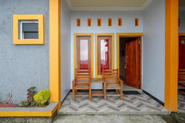 reddoorz near candi cetho karanganyar