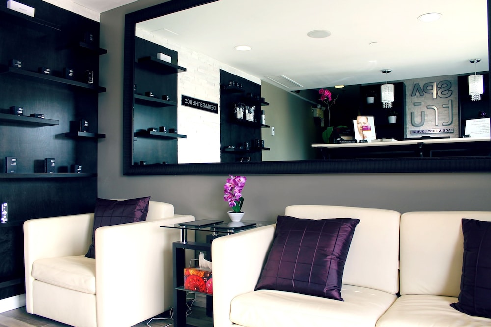 coast hotel and convention centre langley city