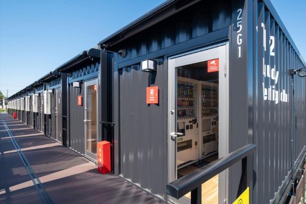 hotel r9 the yard koga