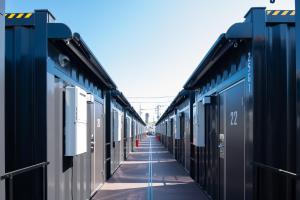 hotel r9 the yard koga