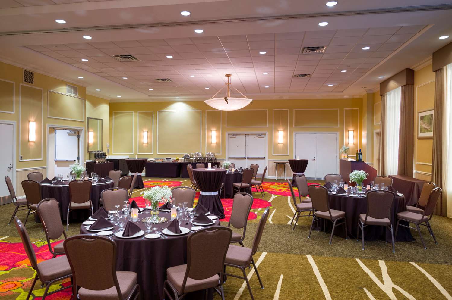 hilton garden inn edison raritan center