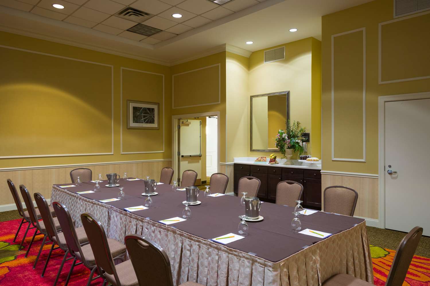 hilton garden inn edison raritan center