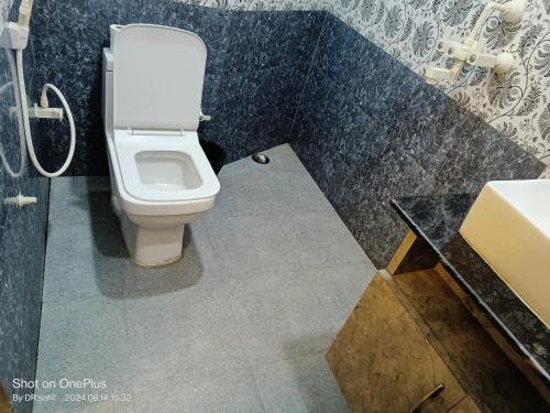 g vibes guest house