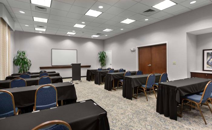 hampton inn charlotte belmont at montcross