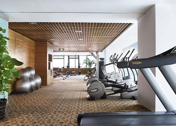 the longemont hotel shanghai