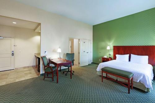 hampton inn and suites el paso west