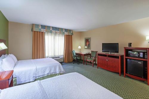 hampton inn and suites el paso west