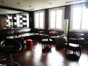 seventh heaven hotel