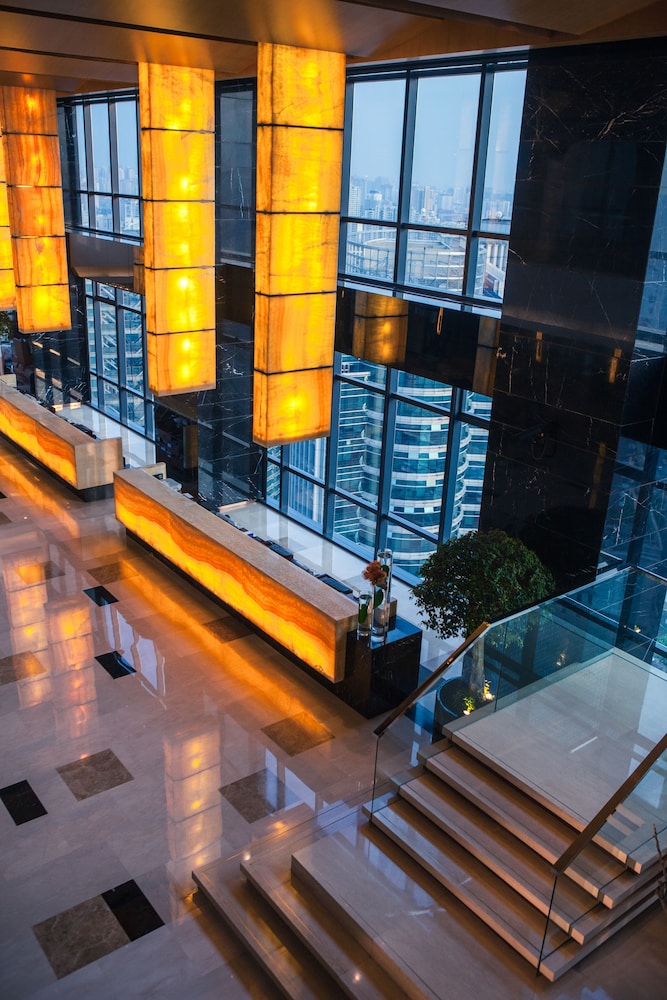 renaissance shanghai zhongshan park