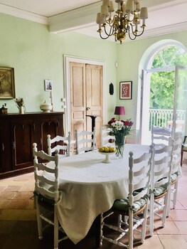 Le Domaine De Villespy,2 Rue Du Barry,3 star