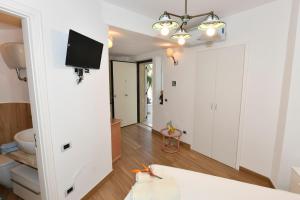 charming sea view villa with pool praialonga