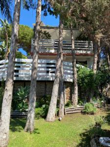 charming sea view villa with pool praialonga