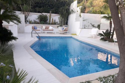 charming sea view villa with pool praialonga