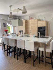 charming sea view villa with pool praialonga