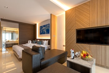 kudo hotel and beach club adults only