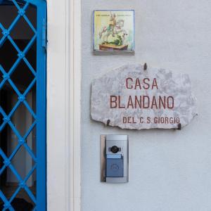 casa blandano