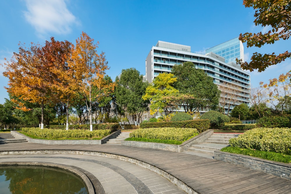 crowne plaza shanghai xiayang lake by ihg