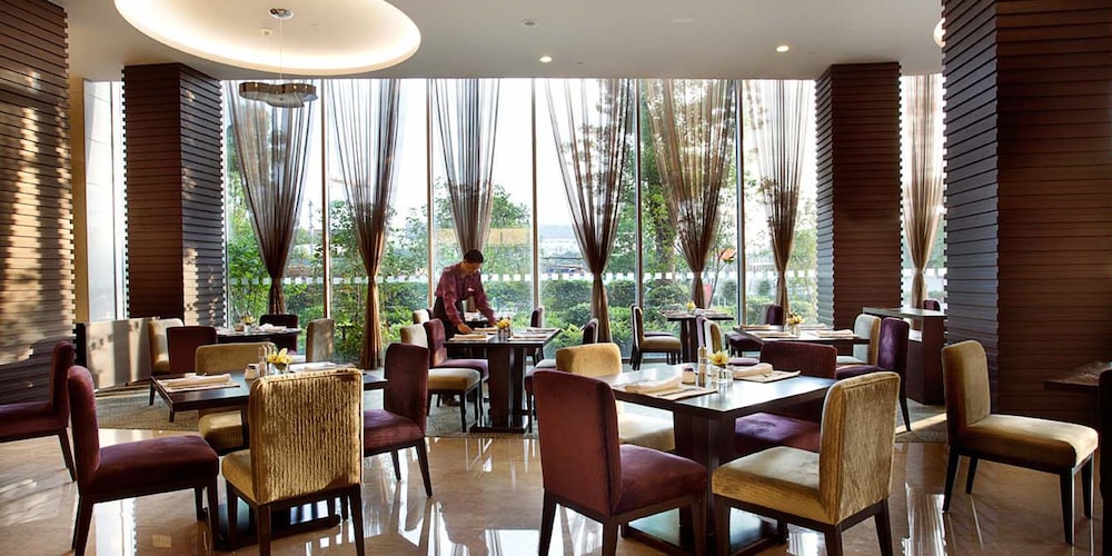 crowne plaza shanghai xiayang lake by ihg
