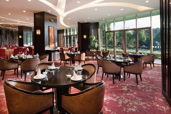 crowne plaza shanghai xiayang lake by ihg