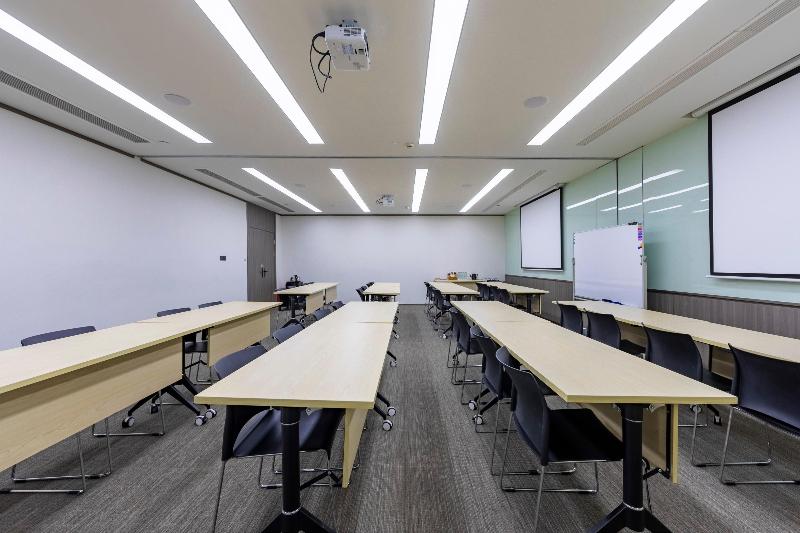 hanting hotel shanghai caohejing yishan road