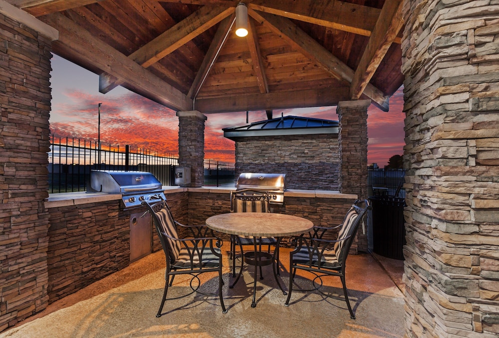 staybridge suites forth worth west by ihg