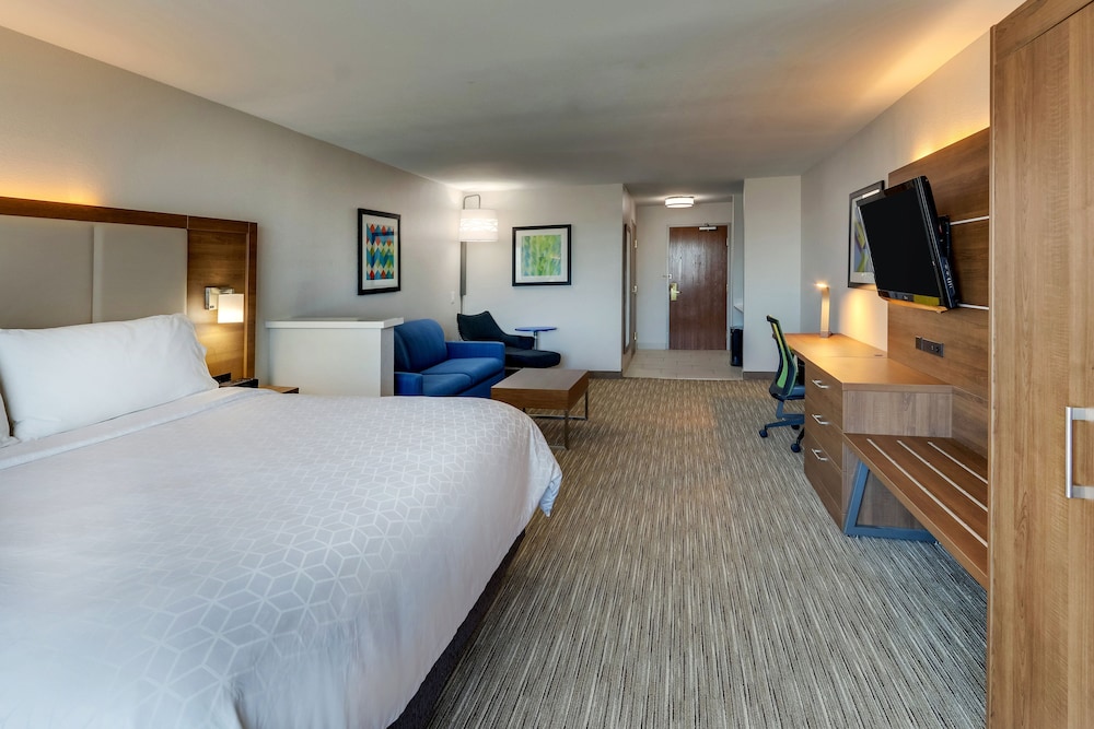 holiday inn express and suites lake worth by ihg