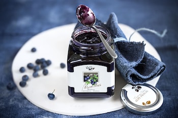 the street milano duomo