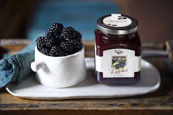 the street milano duomo