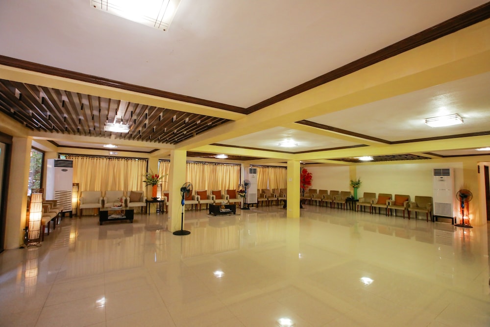 paradise garden hotel and convention boracay powered by aston