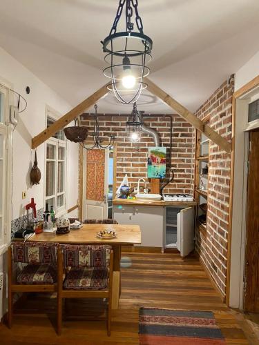 hnameni stepanavan guesthouse hotel