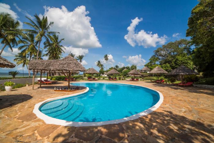 antonio beach tree house hotel and spa